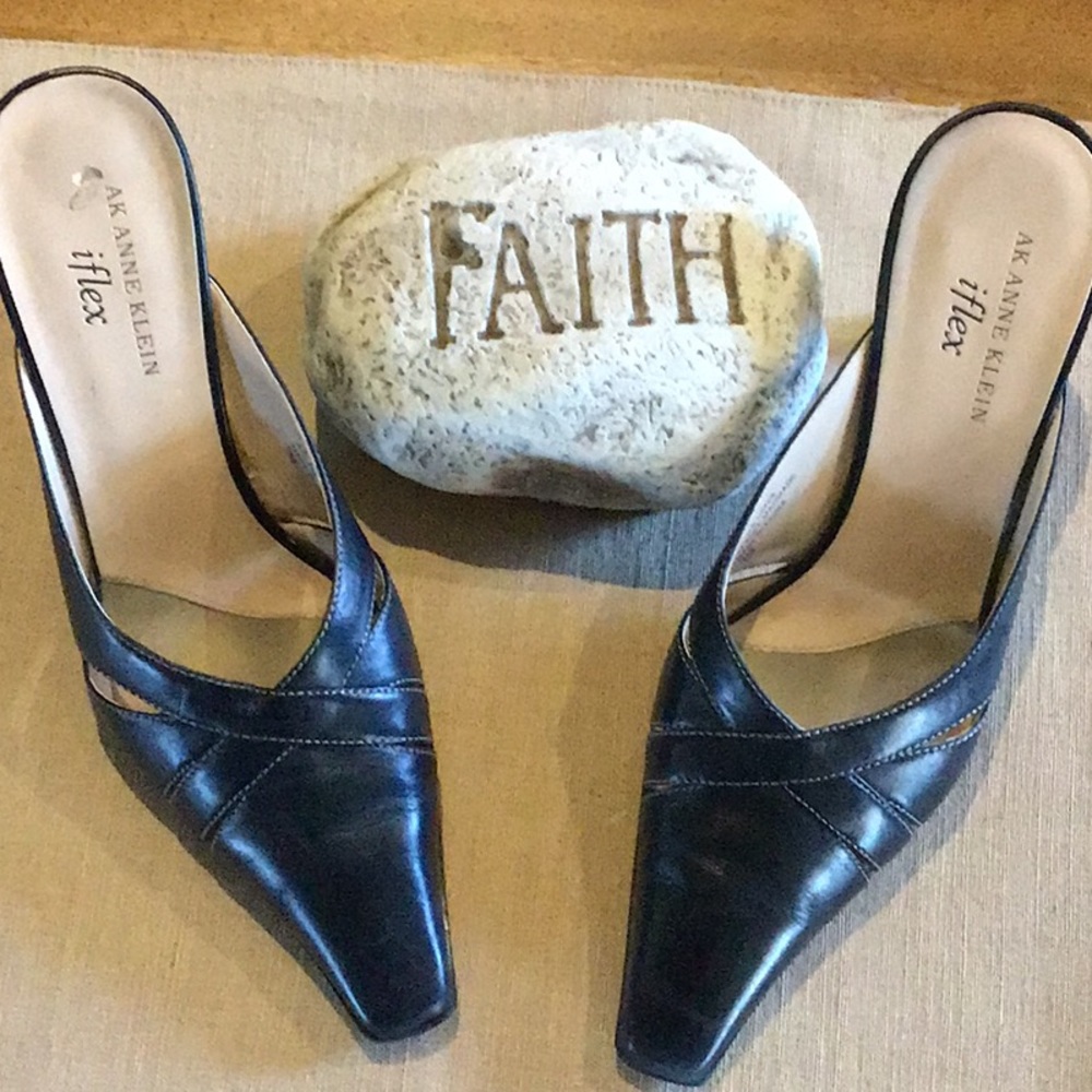 Anne Klein Iflex heel